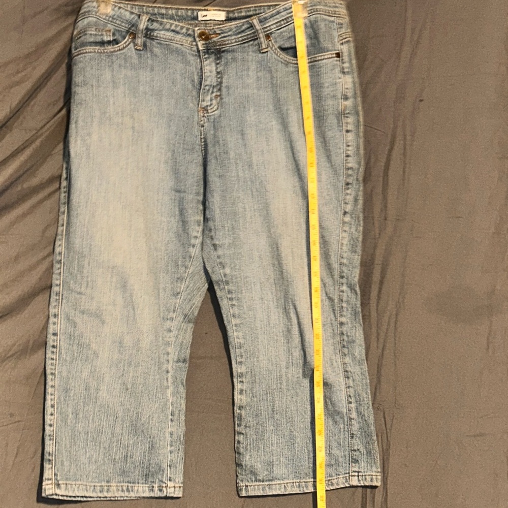 Lee Light Blue Cropped Women’s Jeans